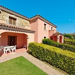شقة Residenziale Trilocale 4 Posti Letto Stella Marina سان تيودورو